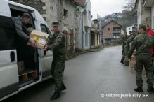 Slovensk vojaci sa podieali na humanitrnej pomoci v Bosne